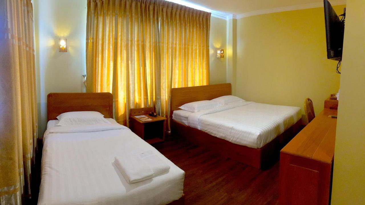 Inle Strand Hotel Nyaungshwe Township Exterior photo