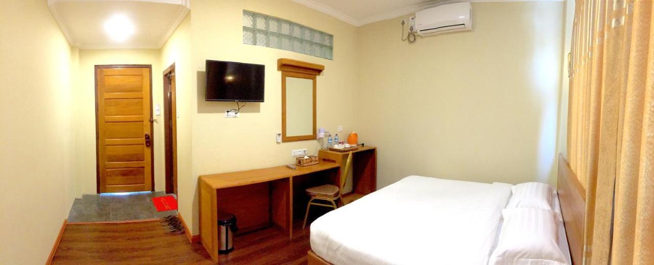 Inle Strand Hotel Nyaungshwe Township Exterior photo