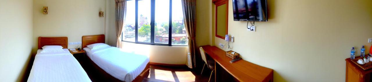 Inle Strand Hotel Nyaungshwe Township Exterior photo